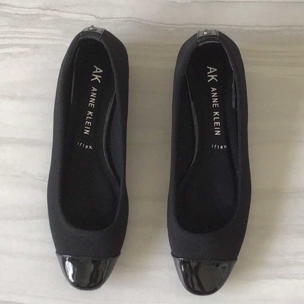 Anne Klein Flats size 8 1/2 medium